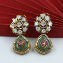 Moissanite Light Kundan Earring 17640-87