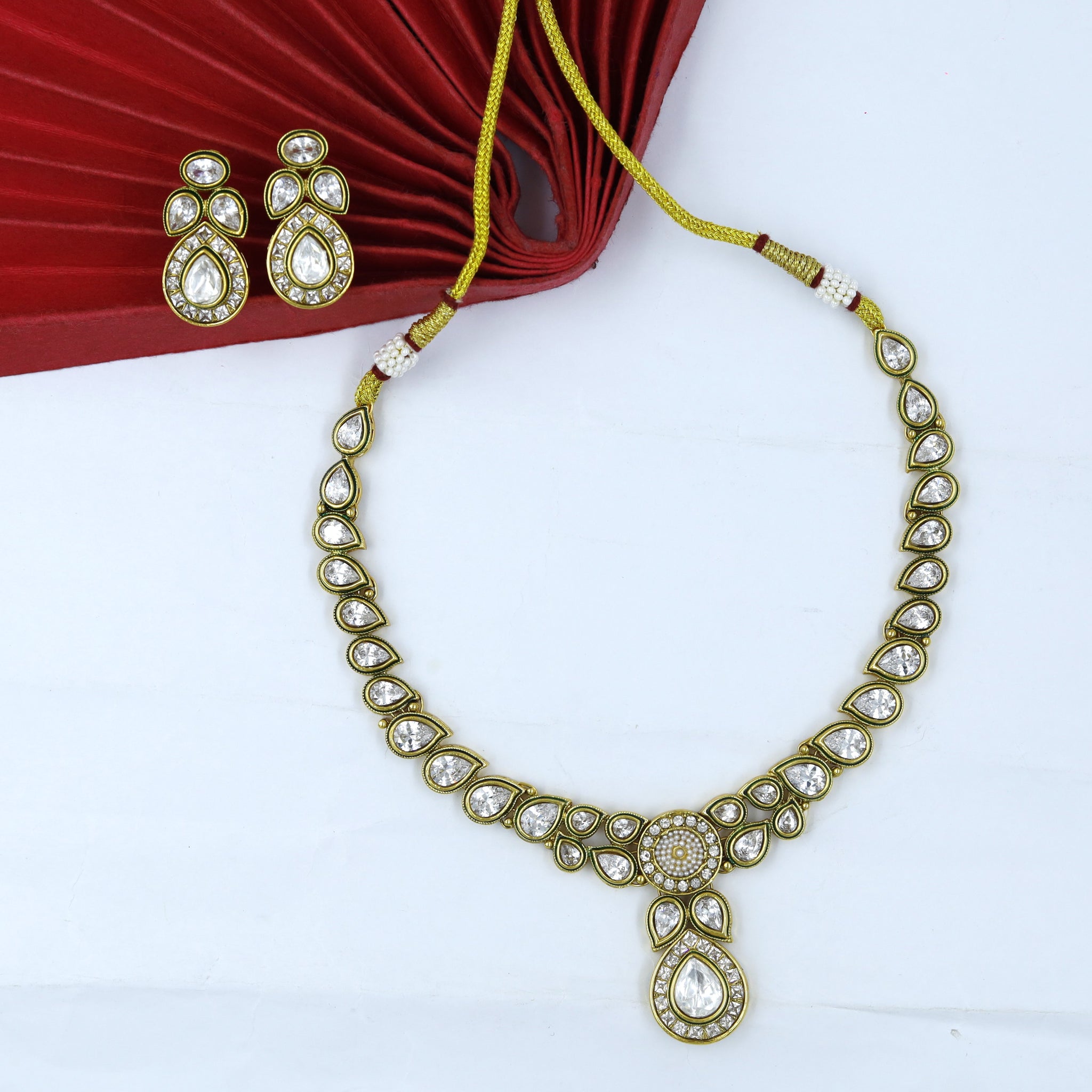 Round Neck Polki Necklace Set 17660-21