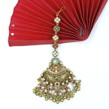 Antique Gold Finish Maang Tikka 18009-94