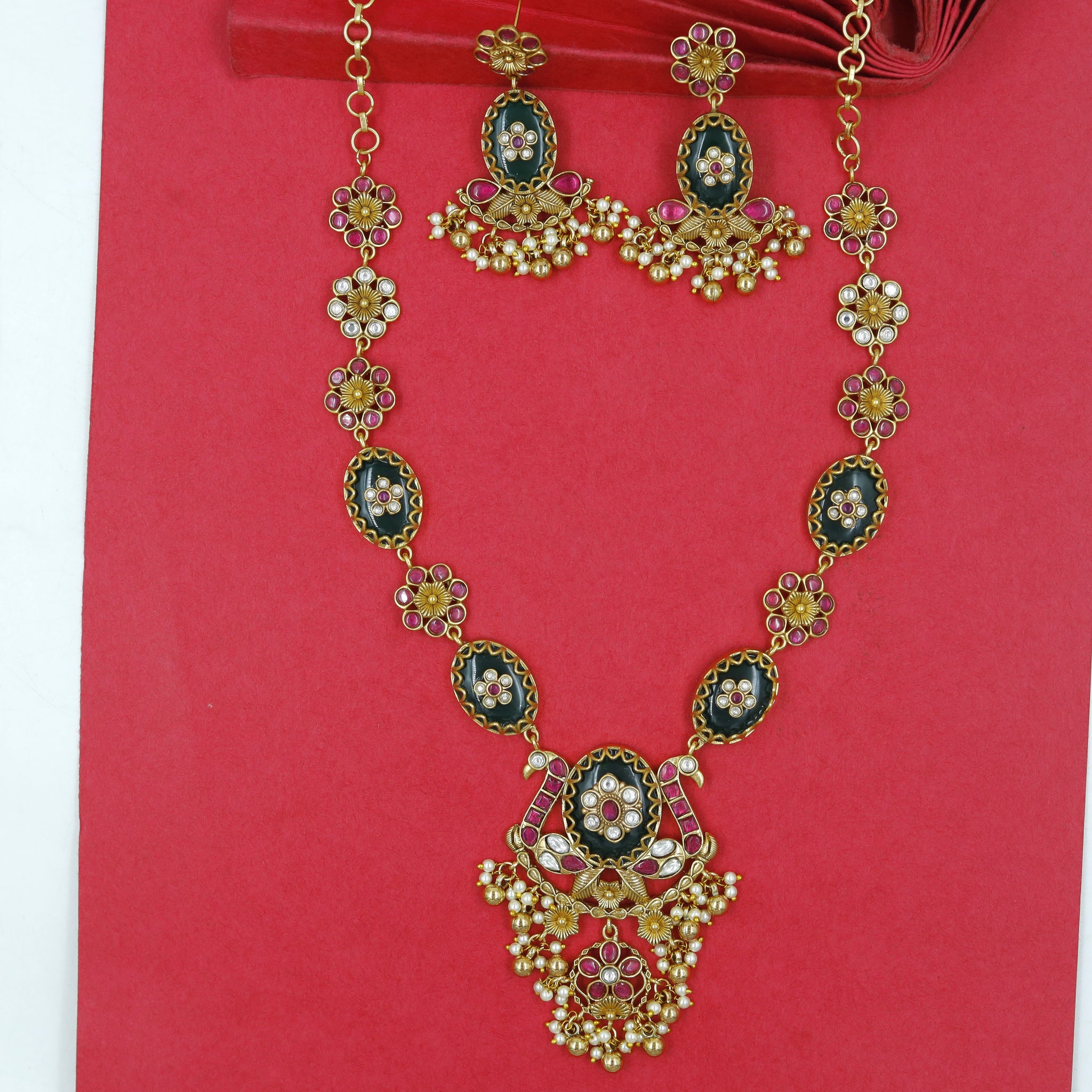 Sabyasachi Inspired Kundan Necklace Set 18119-87
