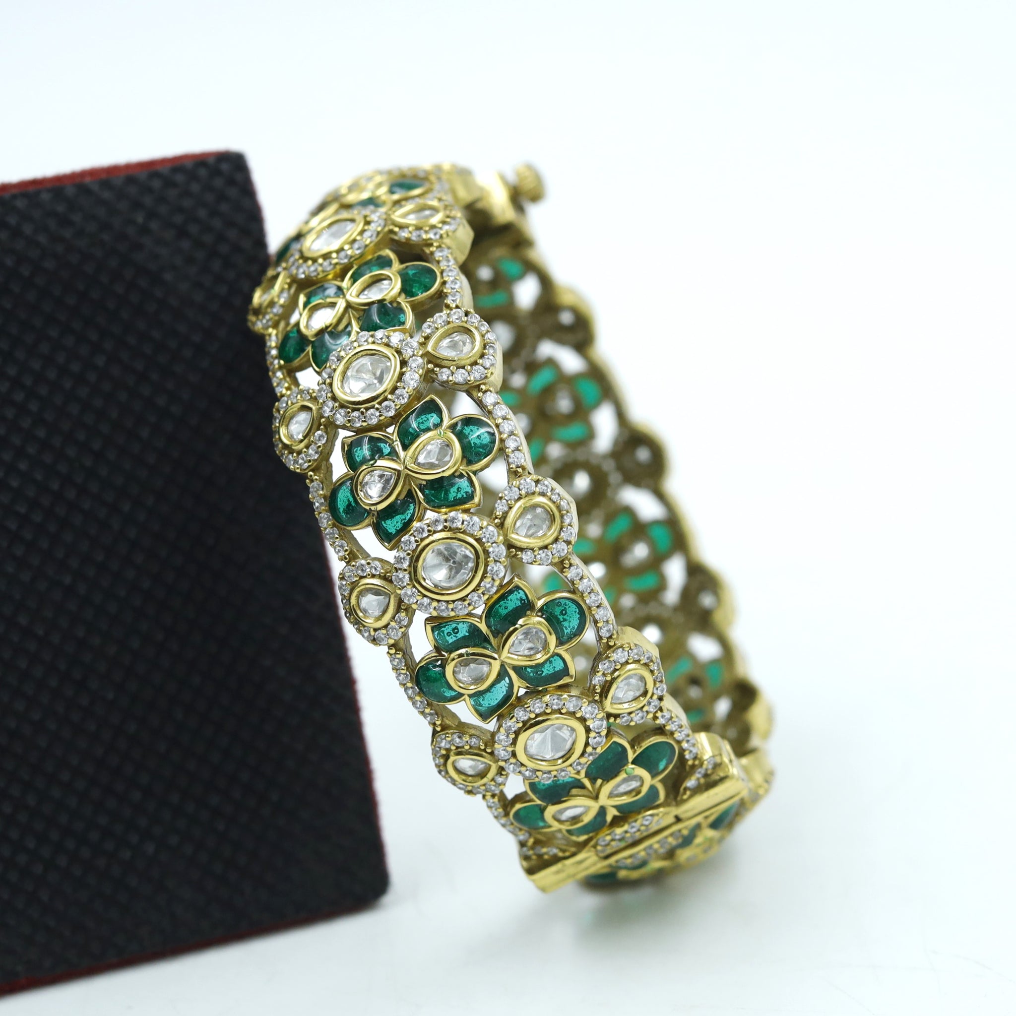 Antique Gold Bangles/Kada 18058-69