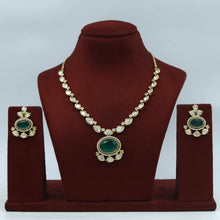 Round Neck Kundan Necklace Set 18042-69