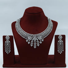 Round Neck Zircon/AD Necklace Set 18043-69