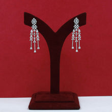 Round Neck Kundan Necklace Set 18035-69