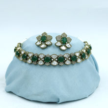 Choker Kundan Necklace Set 18029-69