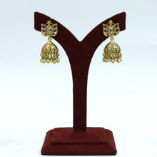 Designer Antique Pendant Set 18157-1