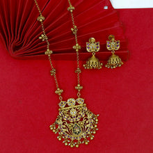 Designer Antique Pendant Set 18157-1