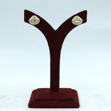 Light Kundan Pendant Set 17666-21