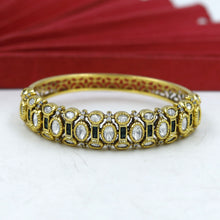 Kundan Bracelet 18062-69