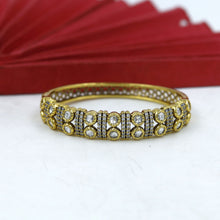 Kundan Bracelet 18111-69