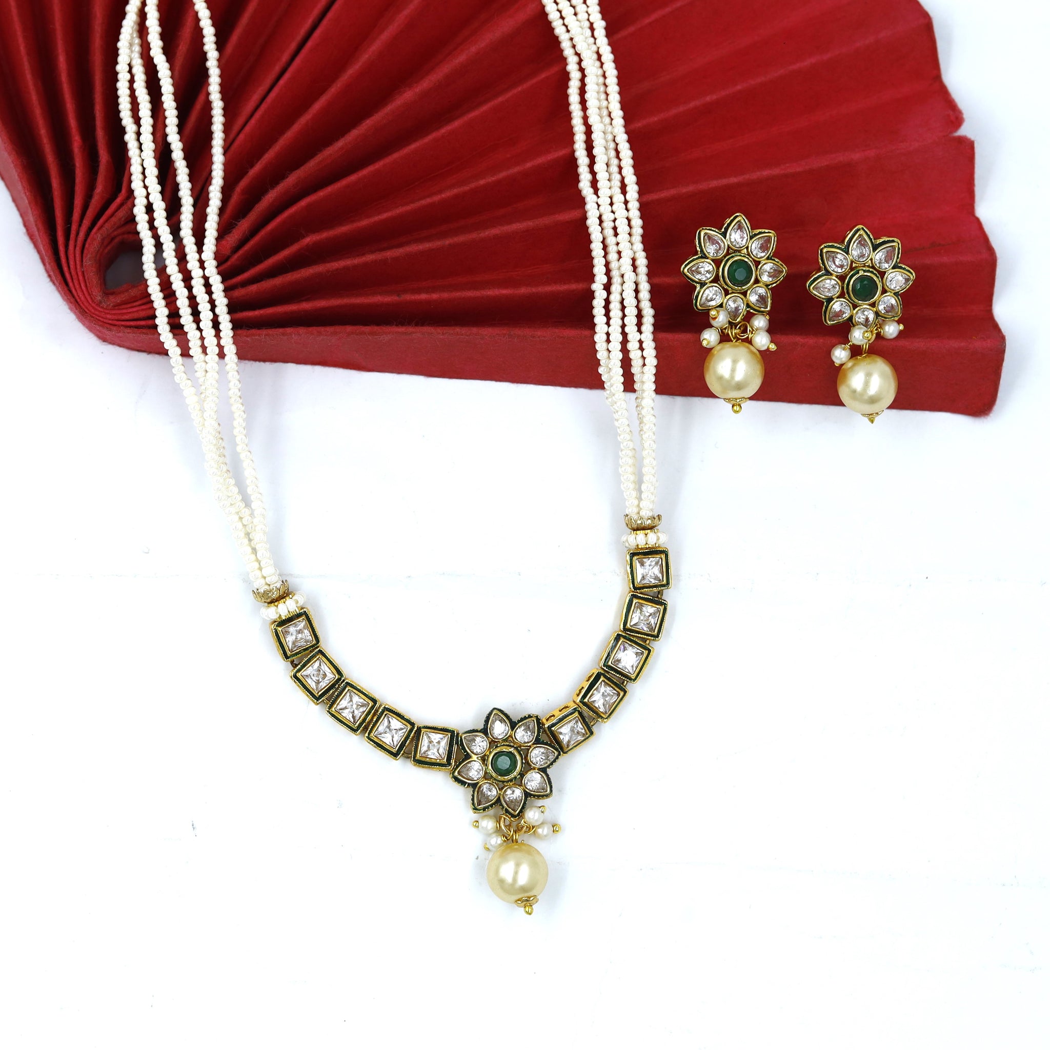 Round Neck Polki Necklace Set 17651-21