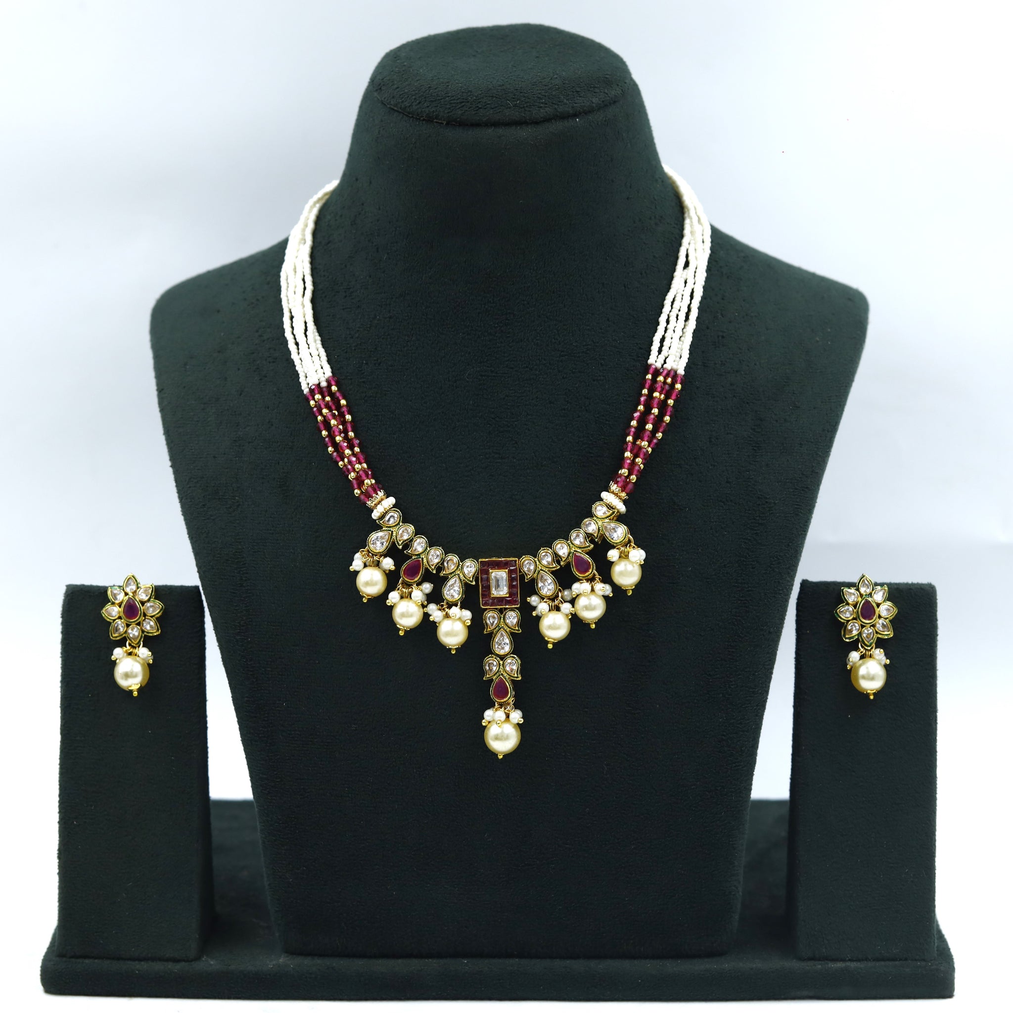 Round Neck Polki Necklace Set 17656-21