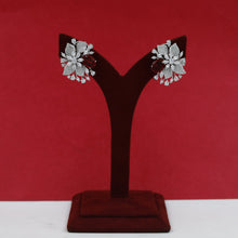 Tops/Studs Zircon/AD Earring 18039-69