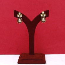 Stylish Light Weight Polki Earring 17696-21