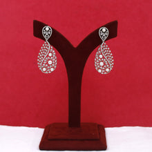 Light Earring Zircon/AD Earring 18098-69