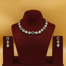 Round Neck Kundan Necklace Set 18234-21