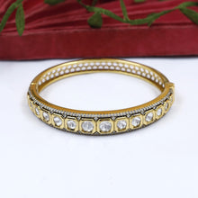 Kundan Bracelet 19501-69