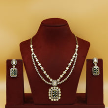 Round Neck Kundan Necklace Set 18074-69