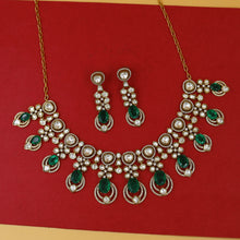 Round Neck Kundan Necklace Set 18307-28