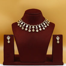 Round Neck Kundan Necklace Set 18311-28