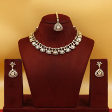 Round Neck Kundan Necklace Set 18316-28