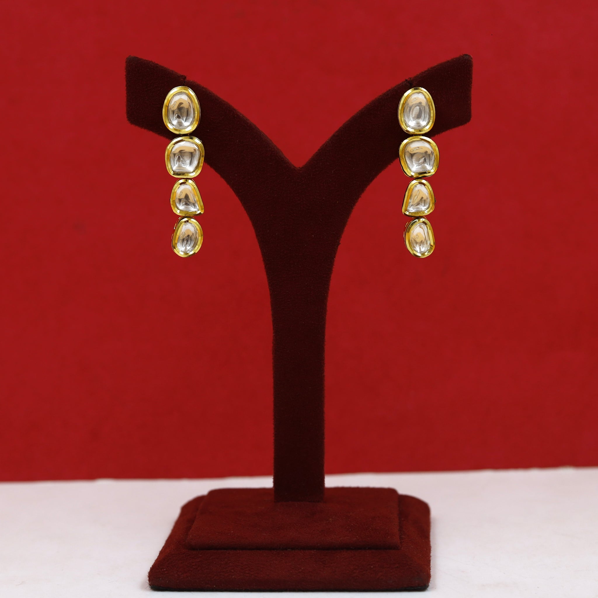 Round Neck Kundan Necklace Set 18202-68