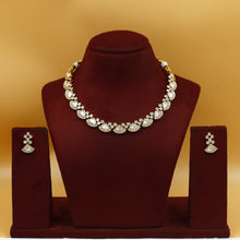 Round Neck Kundan Necklace Set 18313-28