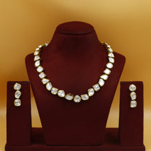 Round Neck Unshape Kundan Necklace Set 18195-68