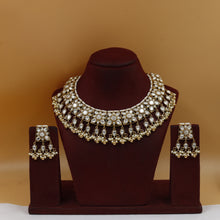 Moissanite Round Neck Kundan Necklace Set 19094-87