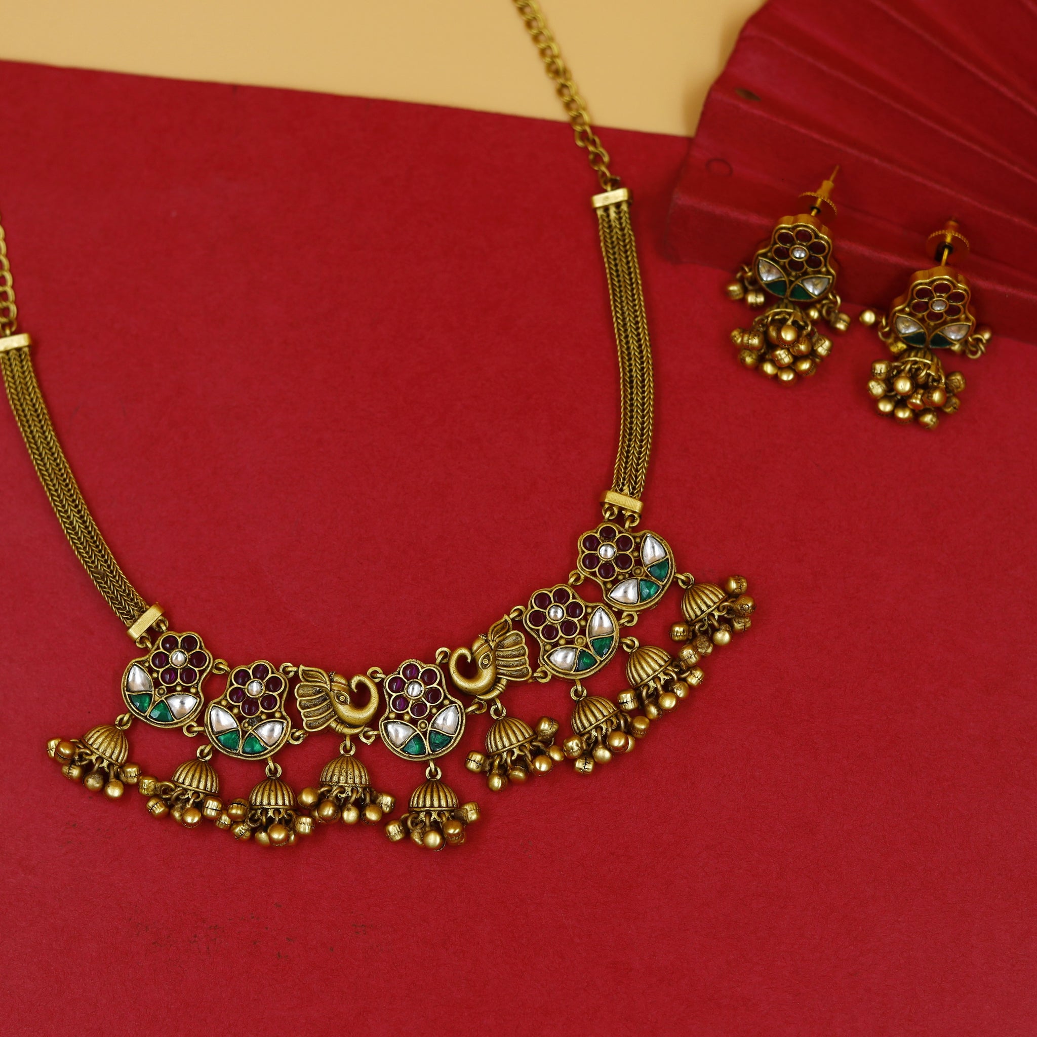 Round Neck Antique Necklace Set 18207-68