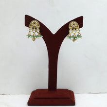 Antique Gold Plated Kundan Pendant Set 19053-21