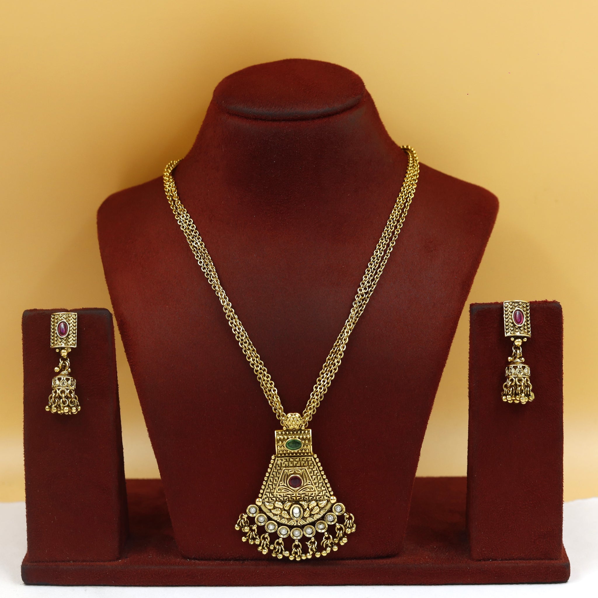 Traditional Antique Pendant Set 18994-1