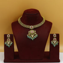 Round Neck Antique Necklace Set 18728-28