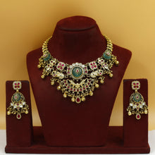 Round Neck Antique Necklace Set 19005-1