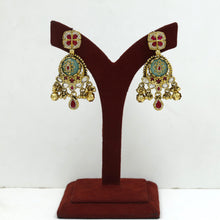 Round Neck Antique Necklace Set 19005-1