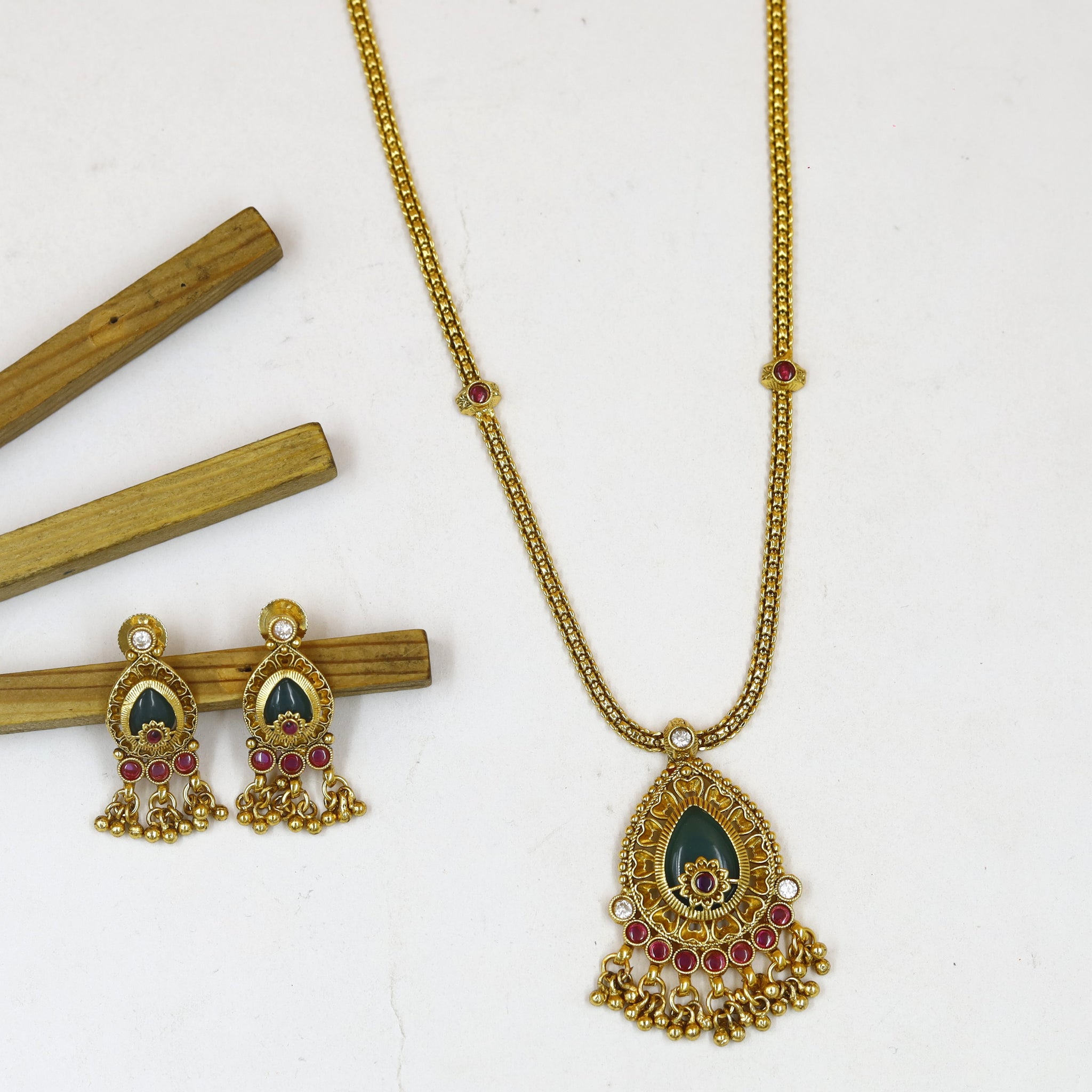 Light Antique Pendant Set 19001-1