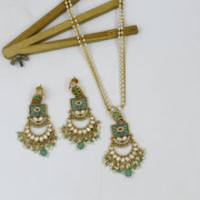 Antique Gold Plated Kundan Pendant Set 19052-21