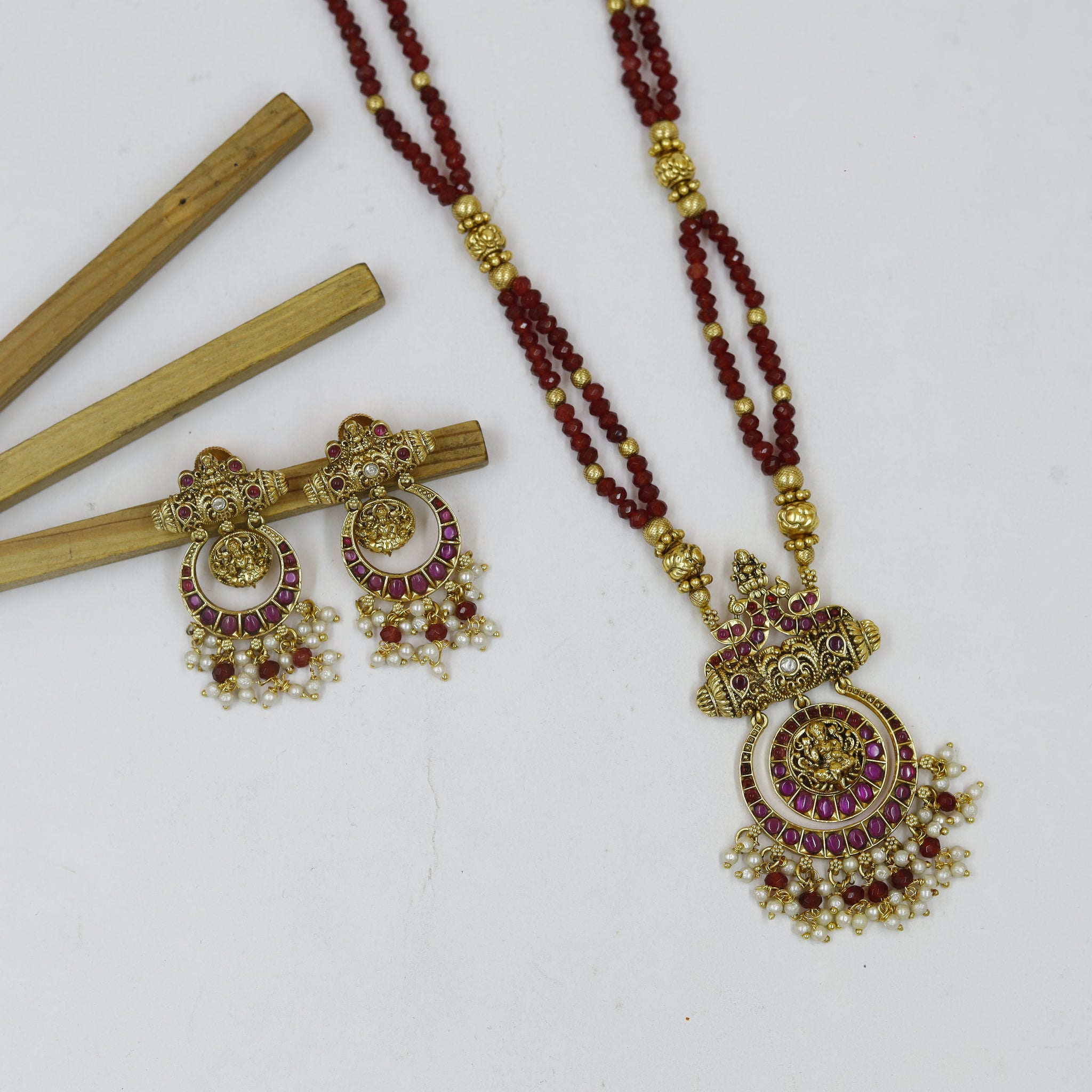 Designer Temple Pendant Set 18972-21