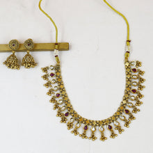Round Neck Antique Necklace Set 18997-1