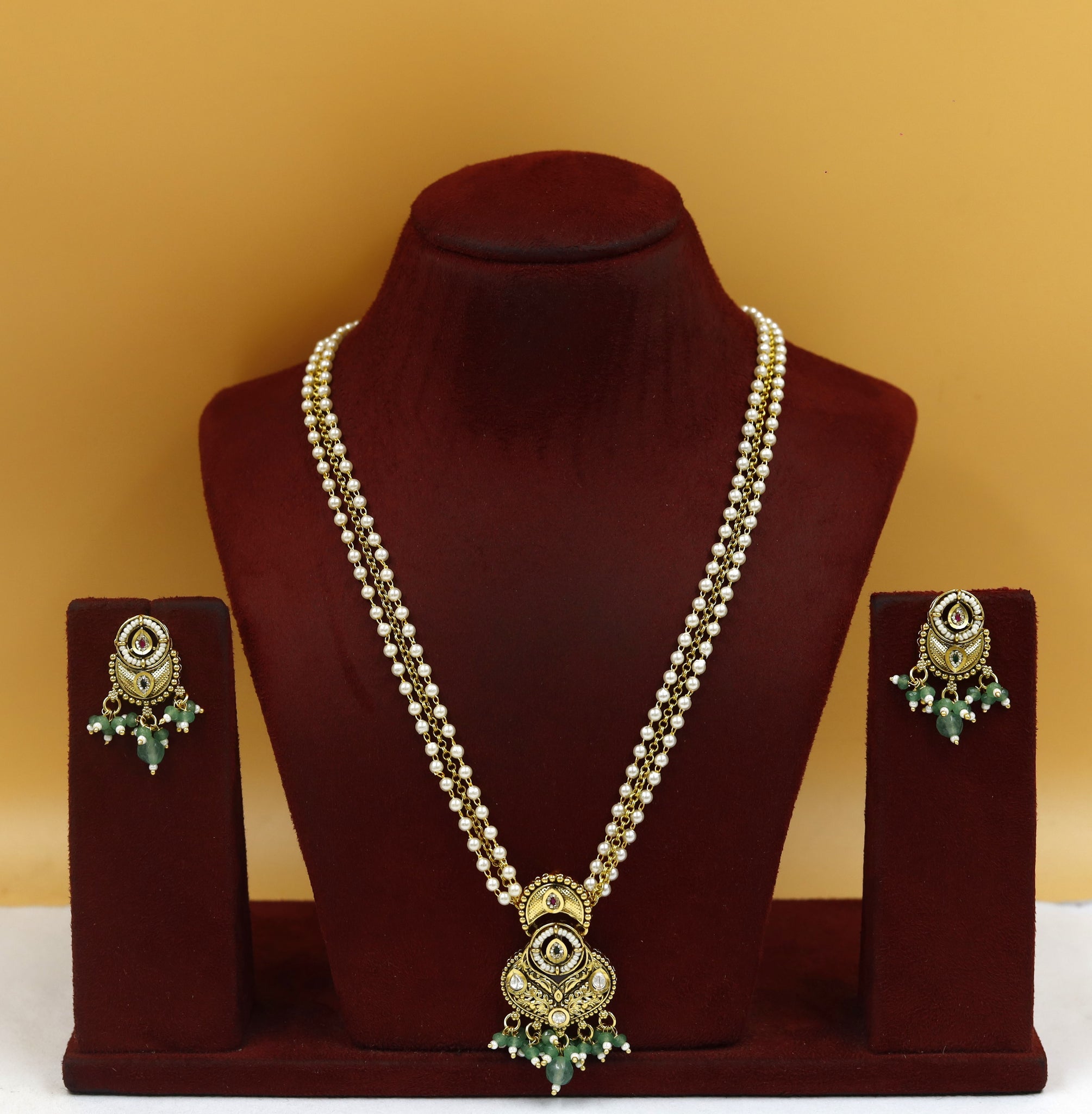 Designer Gold Look Pendant Set 18973-21