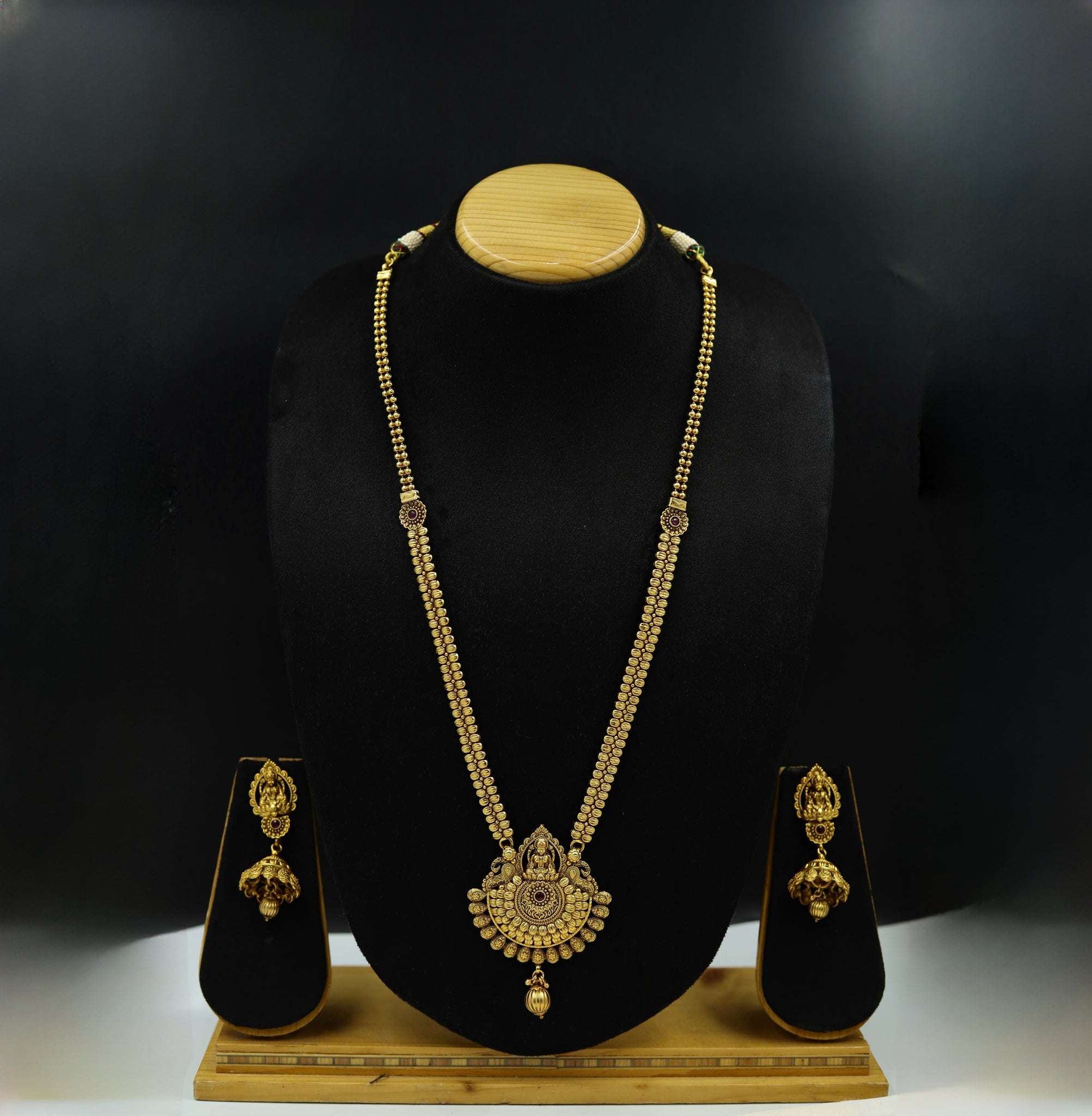 Long Neck Temple Necklace Set 11260-1