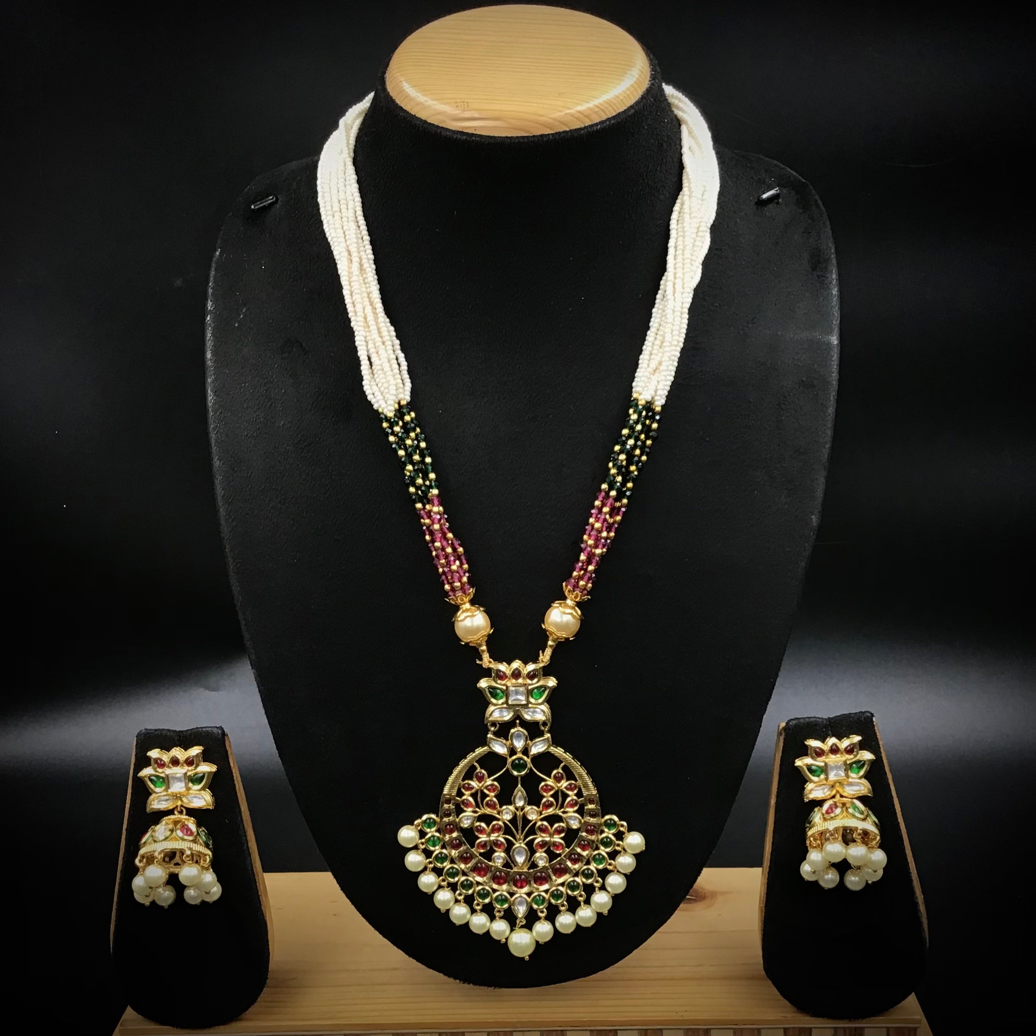 Medium Size Kundan Pendant Set 8999-100 - Dazzles Jewellery