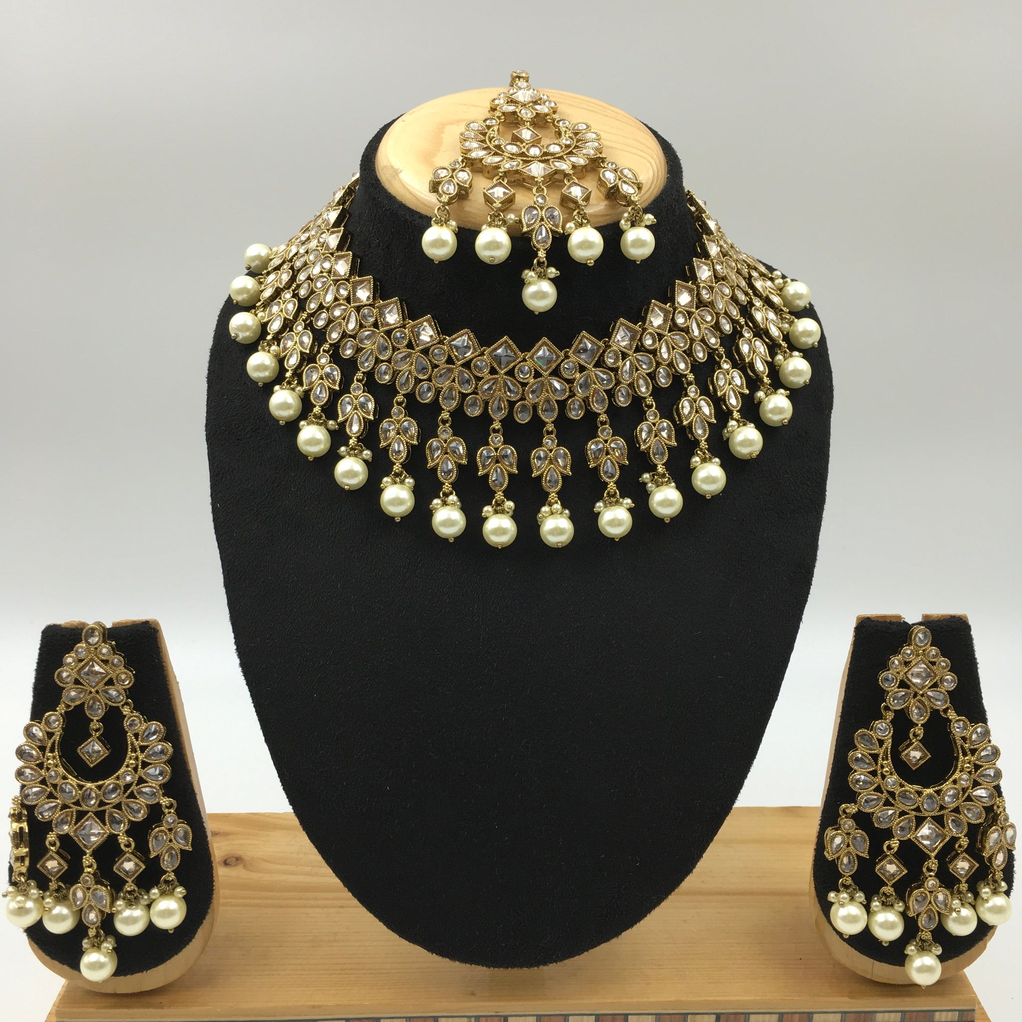 Round Neck Antique Necklace Set 7193-33 - Dazzles Jewellery