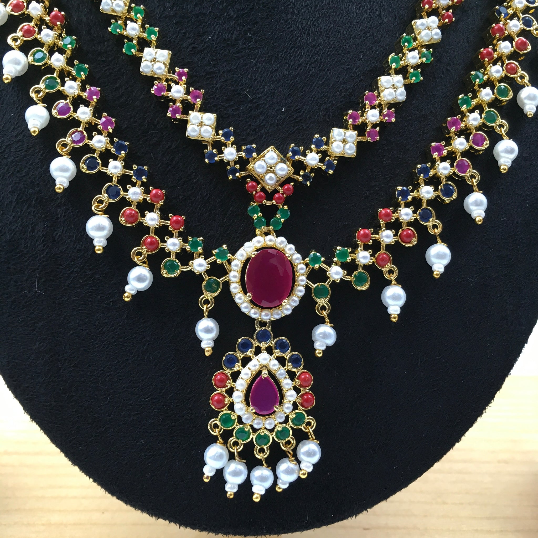 Round Neck Jadau Necklace Set 7773-65 - Dazzles Jewellery