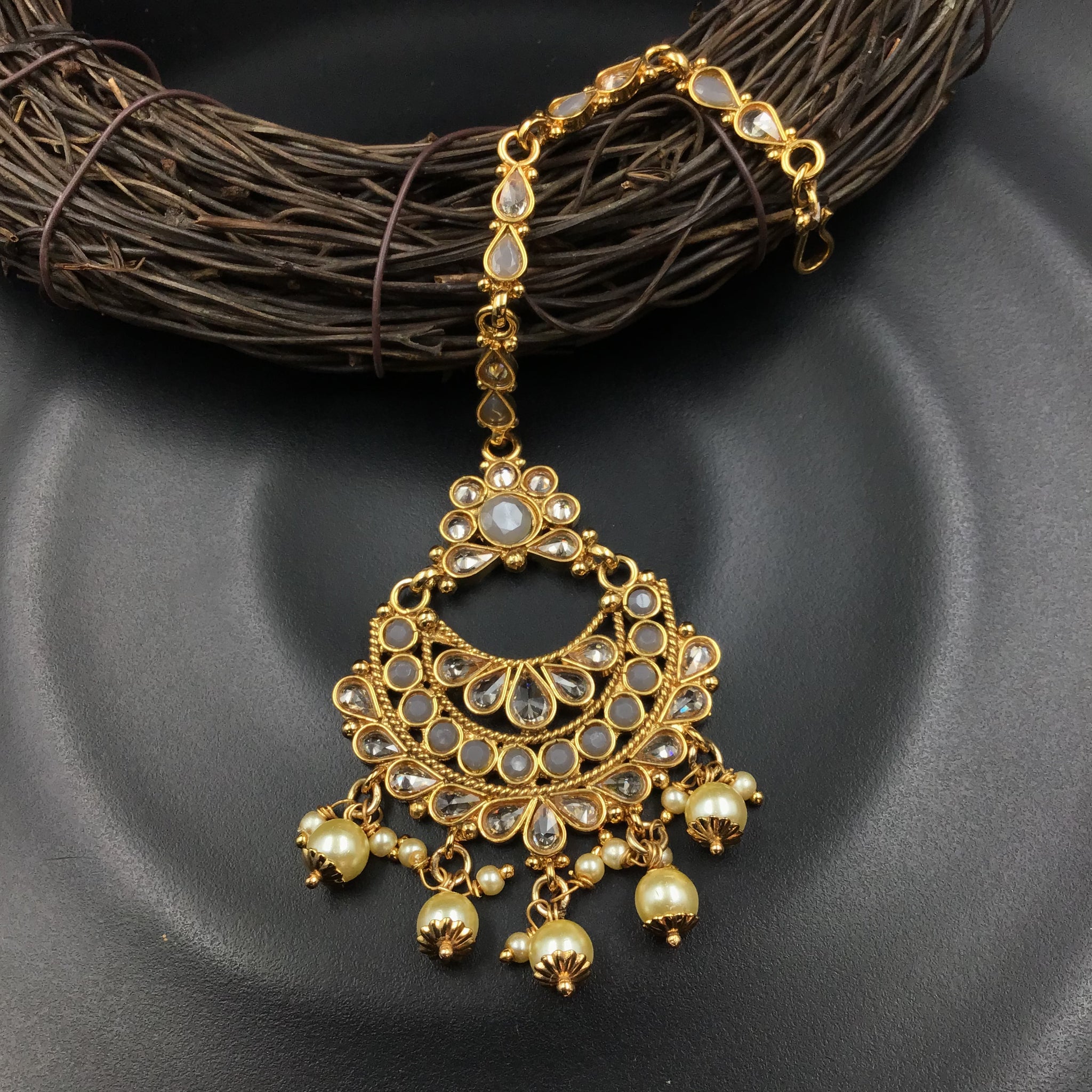 Gray Maang Tikka 3035-7100 - Dazzles Jewellery