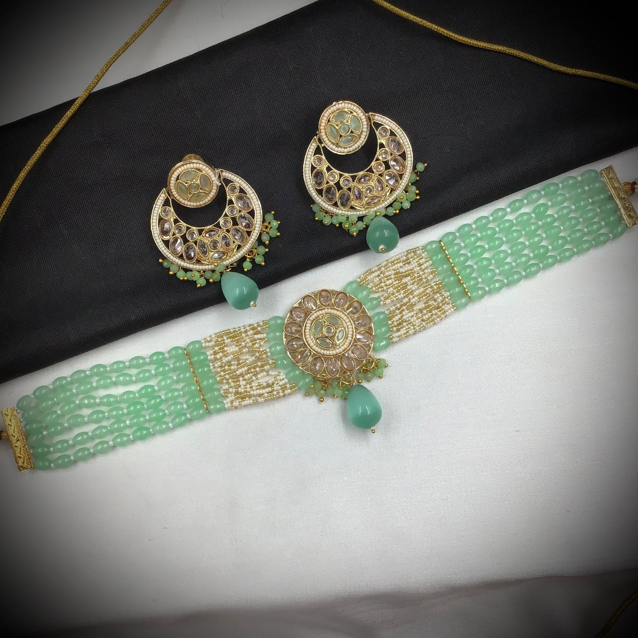 Mint Green Gold Look Necklace Set 18185-5367 - Dazzles Jewellery