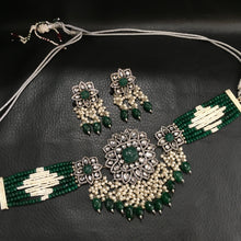 Kundan Pearl Choker Set in Victorian Finish 19448-6630 - Dazzles Jewellery