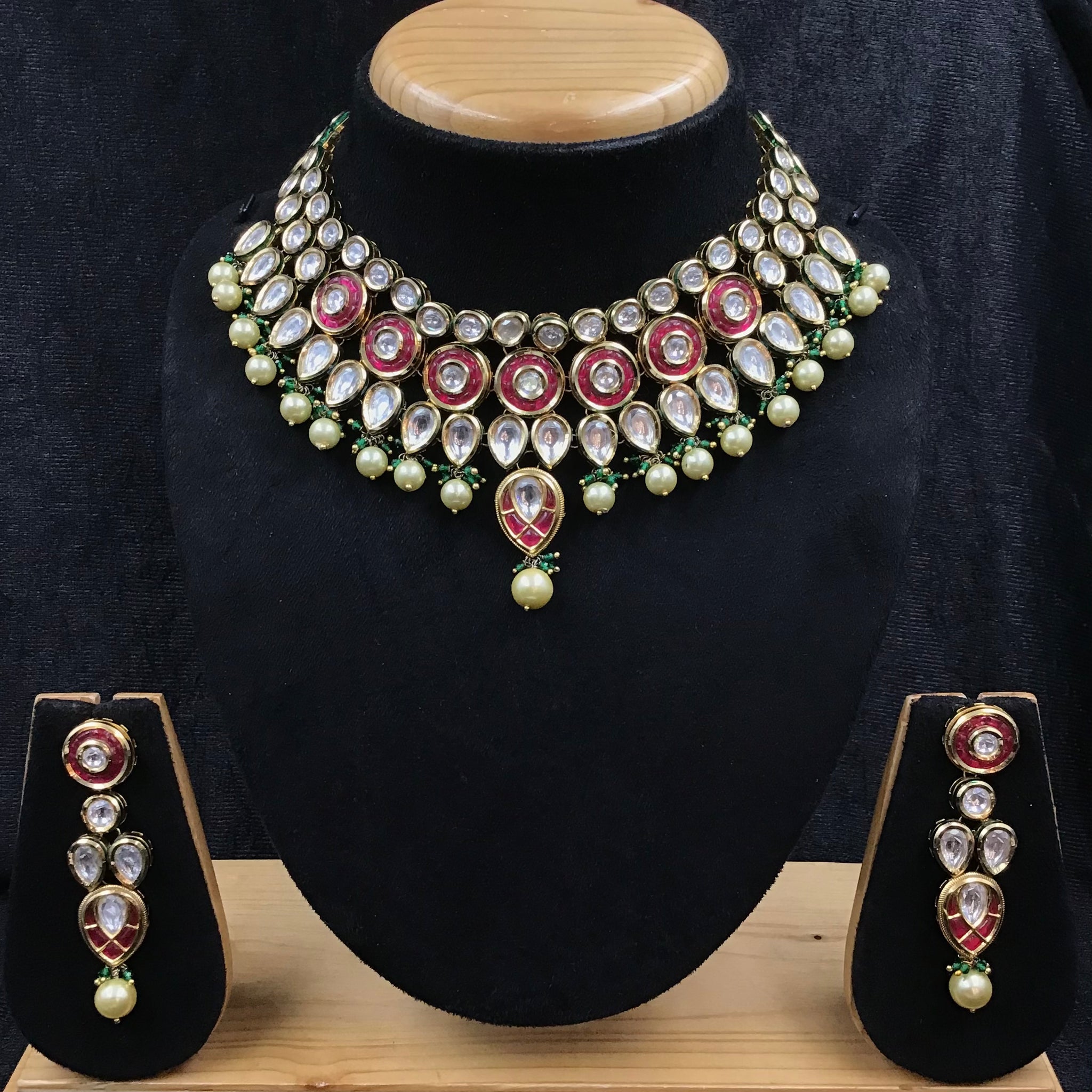 Round Neck Kundan Necklace Set 8989-100 - Dazzles Jewellery