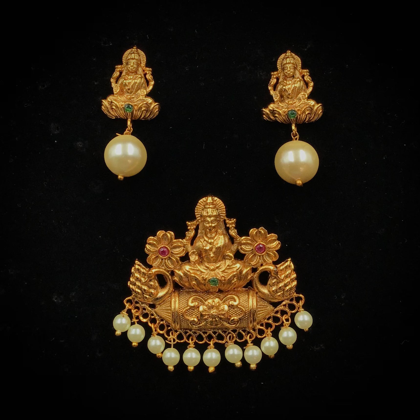 Light Temple Pendant Set 9071-100 - Dazzles Jewellery