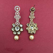 Danglers Zircon/AD Earring 8875-100 - Dazzles Jewellery